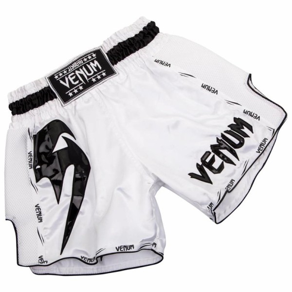 Venum Giant Muay Thai Shorts - Weiß/Schwarz
